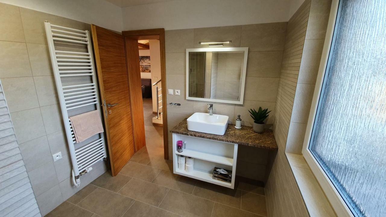 Chaty Krusetnica S Luxusnym Privatnym Wellness מראה חיצוני תמונה